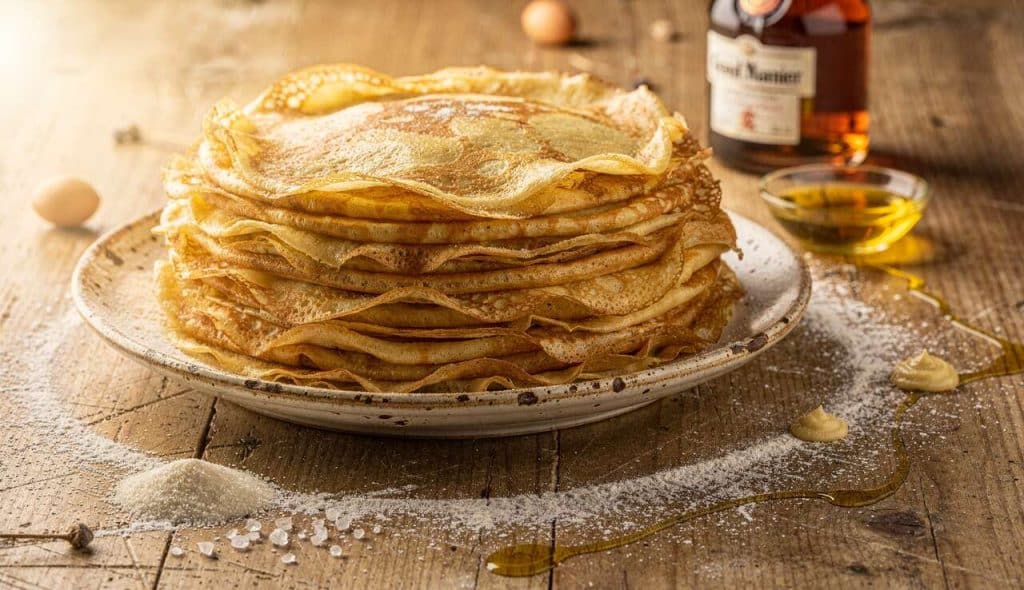 Crêpes légères au Grand Marnier : découvrez la recette !