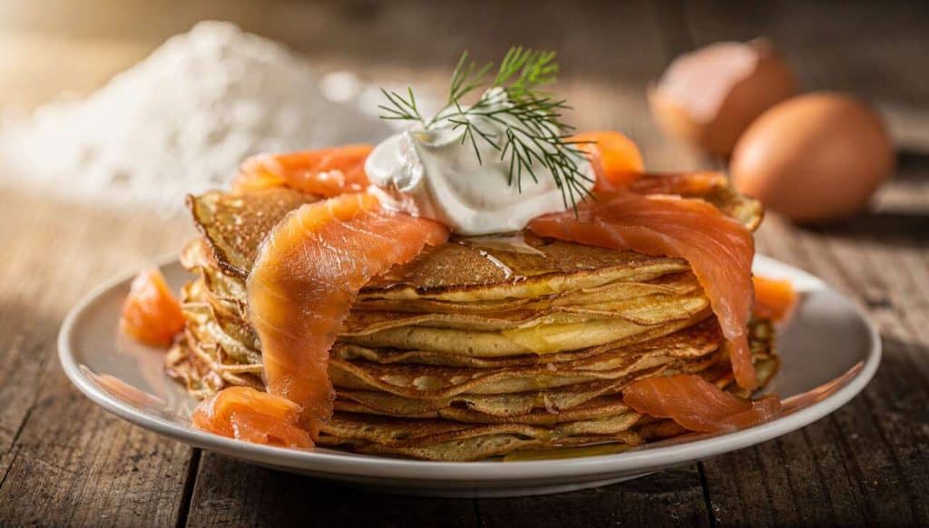 Crêpes au saumon fumé : recette gourmande et facile